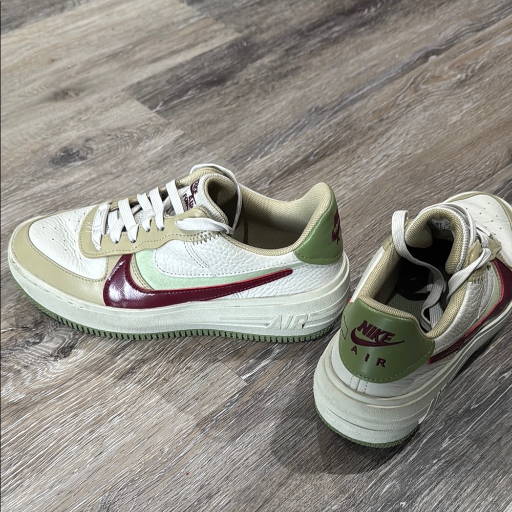 Nike AF 1 Sneakers with Burgundy and Beige Highlights